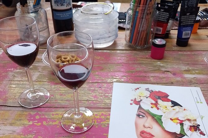 Art Worshop With Aperitif in Naples - Viators Establishment and Operations