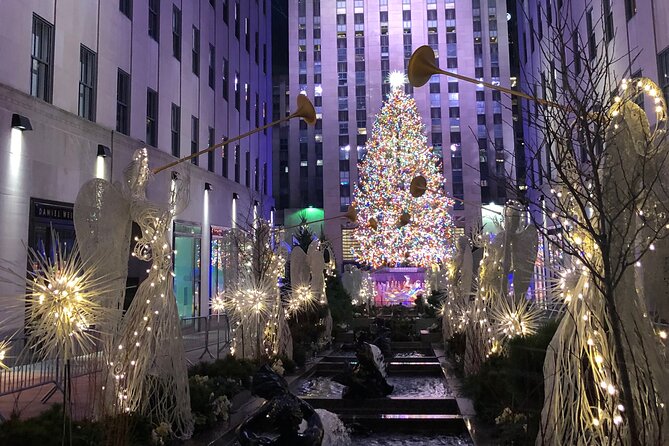 Artful Holiday Lights & Sights - Enchanting Lighting Displays