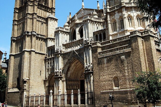 Artistic Toledo! From Madrid With Visit to the Primada Cathedral - Booking Information