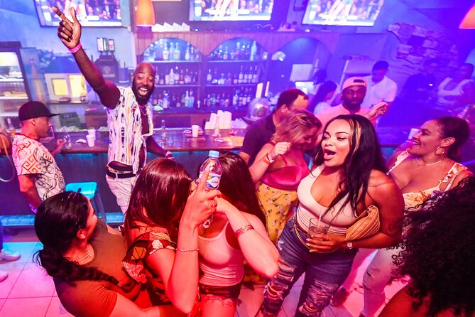 Aruba Dancing and Barhopping Night Party Bus - Bar Stops and Nightlife