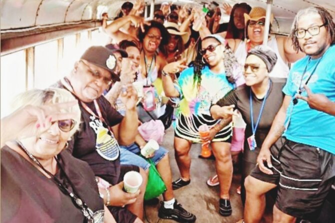 Aruba Half-Day Tour: Charter Bus up to 30 People - Exploring Arubas Attractions