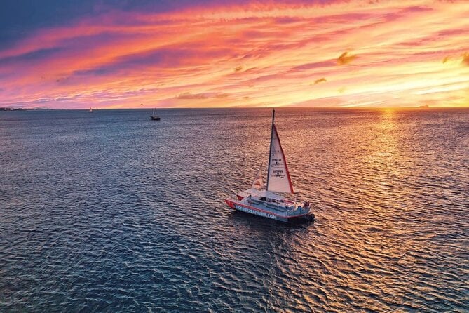 Aruba Happy Hour Sunset Sail With Savory Bites and Cocktails - Cruise Features