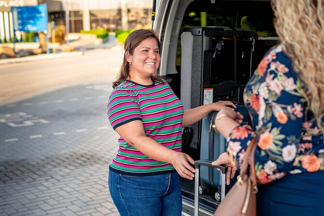 Aruba Private Airport Transfer: Personalized Arrival - Reliable and Efficient Service