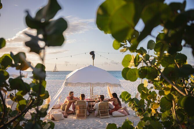 Aruba Romantic Sunset Photoshoot & Beach Picnic in Luxury Cabana - Key Points