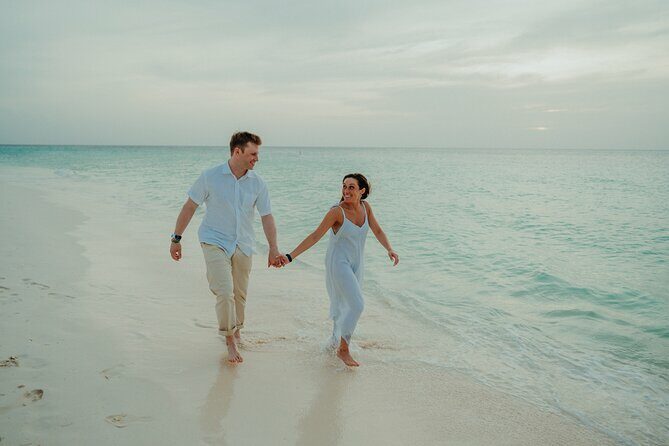 Aruba Romantic Sunset Photoshoot & Beach Picnic in Luxury Cabana - The Sum Up