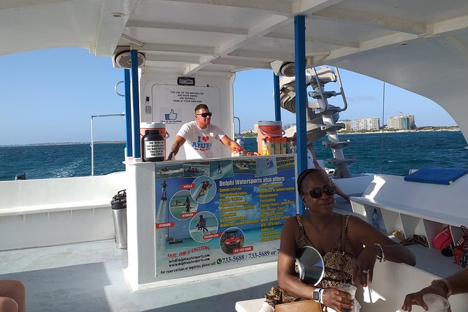 Aruba Sunset Sail Cruise Aboard the Dolphin Catamaran - Activities and Entertainment