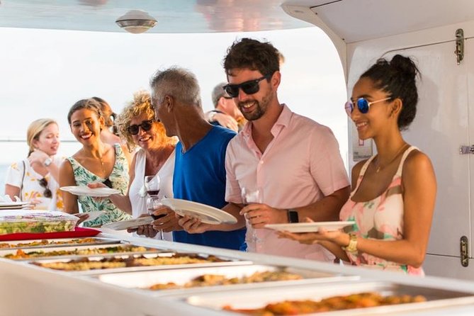 Aruba Sunset Sail With Caribbean Dinner and Live Music - Overall Sentiment