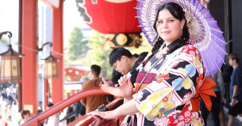 ASAKUSA: Kimono Portrait Tour by Pro Photographer - Photography Experience