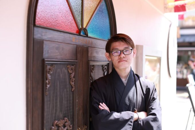 Asakusa: Portrait Tour by Professional Photographer - Professional Photography Expertise