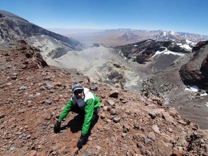 ASCENT TO THE ACTIVE VOLCANO LASCAR OF 5592masl - Preparing for the Ascent