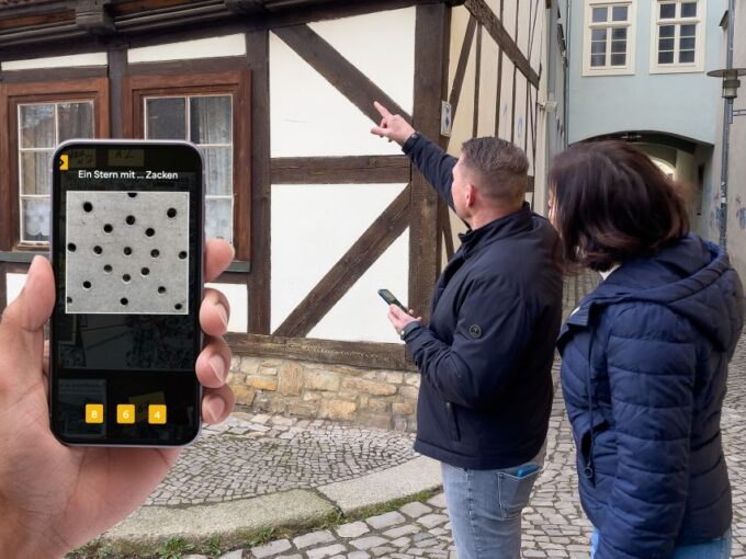 Aschersleben: Smartphone-Based Interactive Detective Game - Exploring Aschersleben