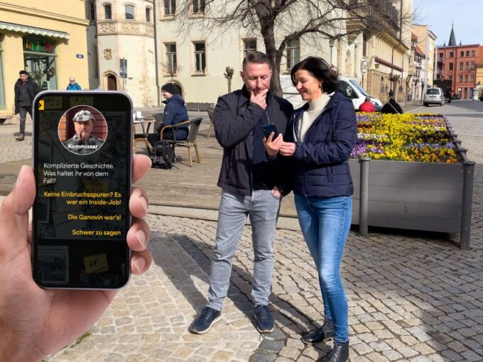 Aschersleben: Smartphone-Based Interactive Detective Game - Navigation and Accessibility