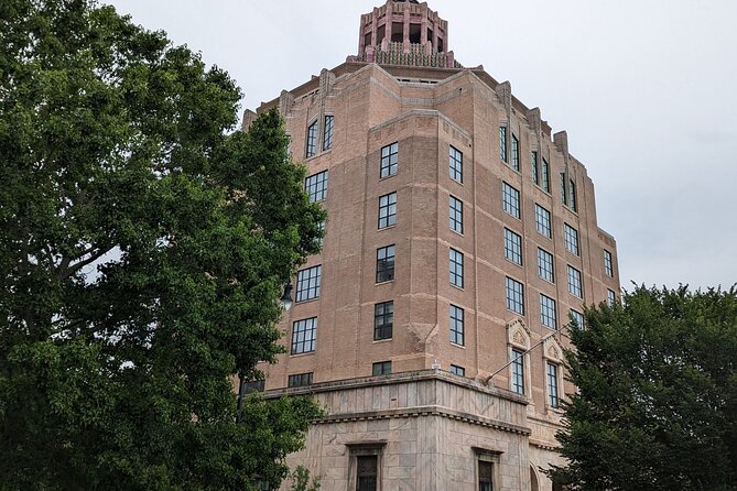 Asheville Scavenger Hunt Walking Tour and Game - Interactive Challenges and Tasks