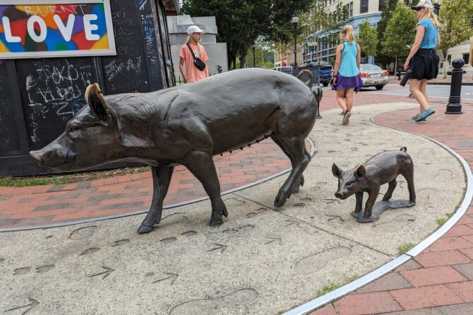 Asheville Scavenger Hunt Walking Tour and Game - Teamwork and Collaboration