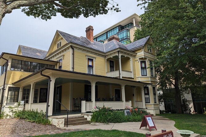 Asheville Scavenger Hunt Walking Tour and Game - Scoring and Rewards