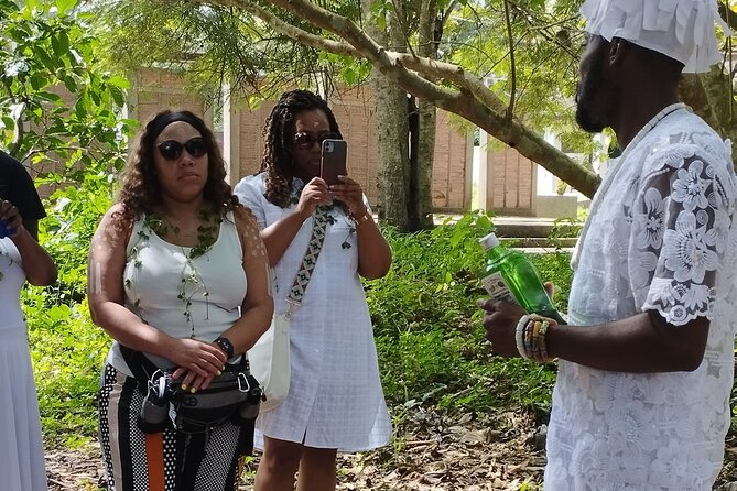 Assin Manso Slaves River and Cape Coast Castle Day Tour - Inclusions and Meeting Point