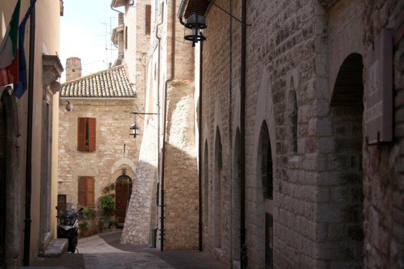 Assisi and Countryside Winery Private Tour From Rome - Important Information