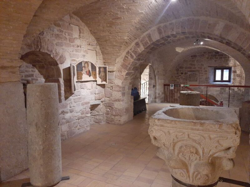 Assisi: Crypt of San Rufino and Roman Forum Underground Tour - Booking and Cancellation
