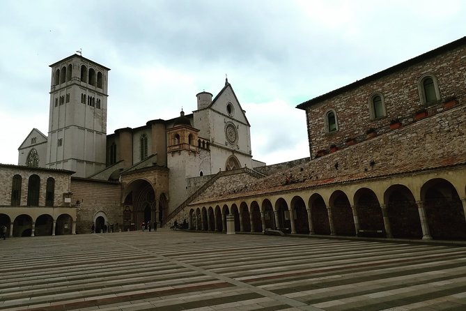 Assisi Full Day Tour Including St Francis Basilica and Porziuncola - Rocca Maggiore Castle