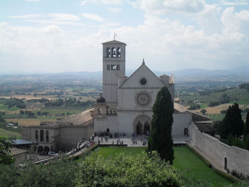 Assisi: Historic Walking Tour - Basilica of San Francesco
