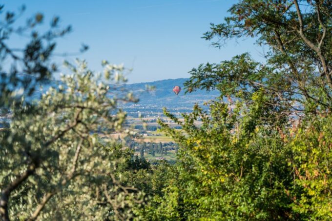 Assisi: Hot Air Balloon Ride With Breakfast & Wine Tasting - Booking and Reservation Details