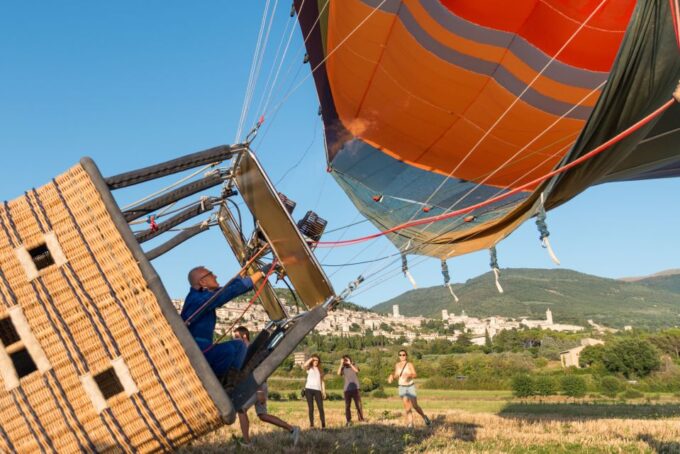 Assisi: Hot Air Balloon Ride With Breakfast & Wine Tasting - Frequently Asked Questions