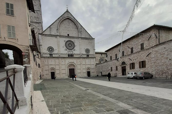 Assisi Private Walking Tour Including St. Francis Basilica - Dress Code and Accessibility