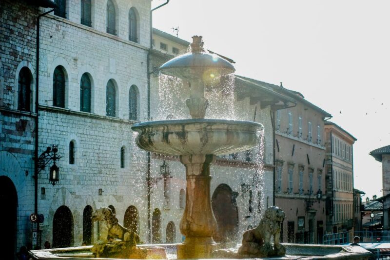 Assisi: Private Walking Tour With St. Francis Basilica - Meeting Point and Dress Code