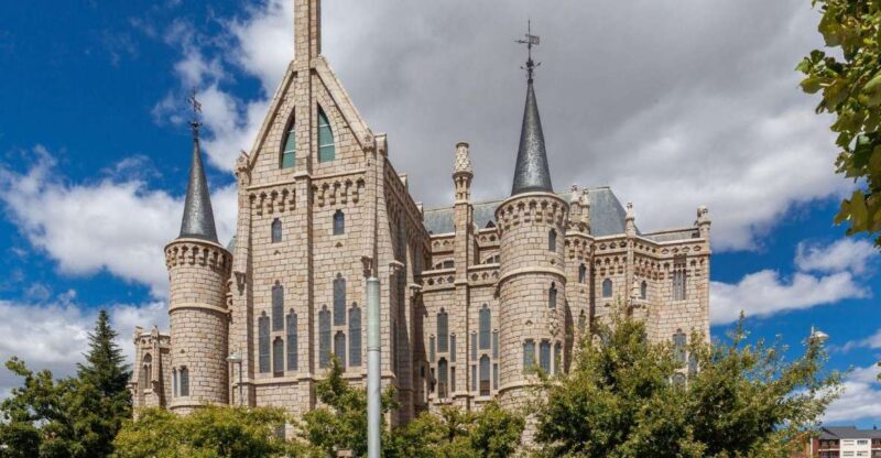 Astorga Episcopal Palace Ticket & In-App Audio Tour (ENG) - Payment Method and Reservation