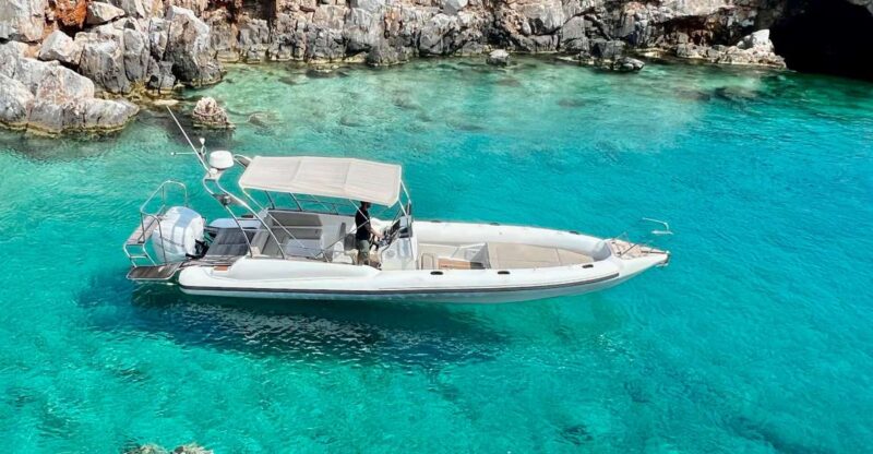 Astypalea: Private Trip to Vatses, Kaminakia & Agios Ioannis - Luxury Rib Boat