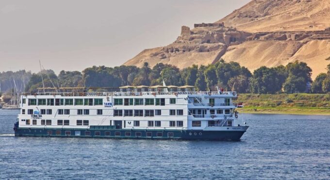 Aswan: 3 Days Nile Cruise to Luxor With Sightseeing - Notable Tour Guides and Highlights