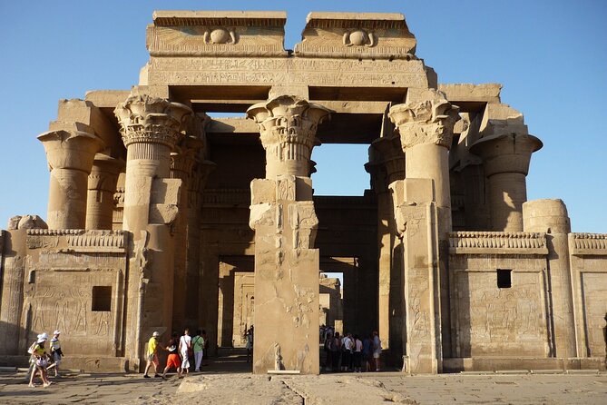 Aswan: Edfu and Kom Ombo Day Tour With Luxor Transfer - Tour Experience
