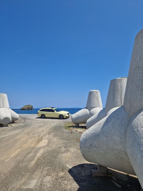Athens: Airport Private Transfer by Mercedes E Class Wagon - Communication via WhatsApp Messenger