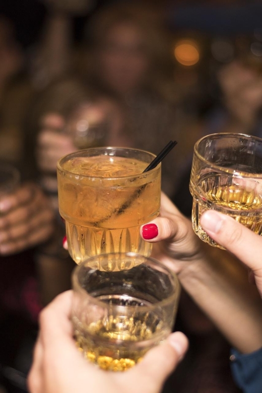 Athens by Night Group - Discovering Athenian Nightlife