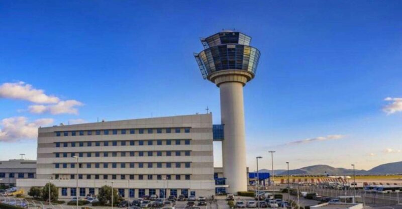Athens City Center to Athens Airport Luxury Transfer - Vehicle and Amenities