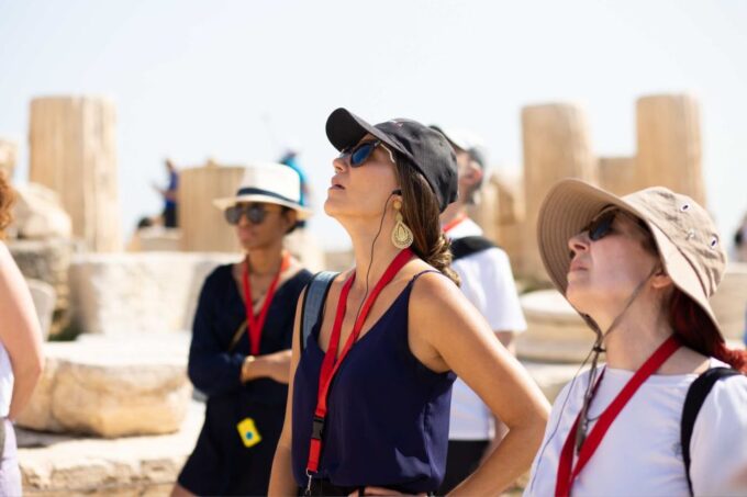 Athens: Early Morning Acropolis & Plaka Guided Walking Tour - Wireless Audio Guide System