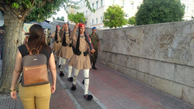 Athens Essential Highlights & Lunch, Poseidon Temple Option - Piraeus Lunch and Beaches