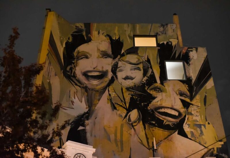 Athens: Evening Private City Walking Tour & 4-Course Dinner - Tour Duration and Language