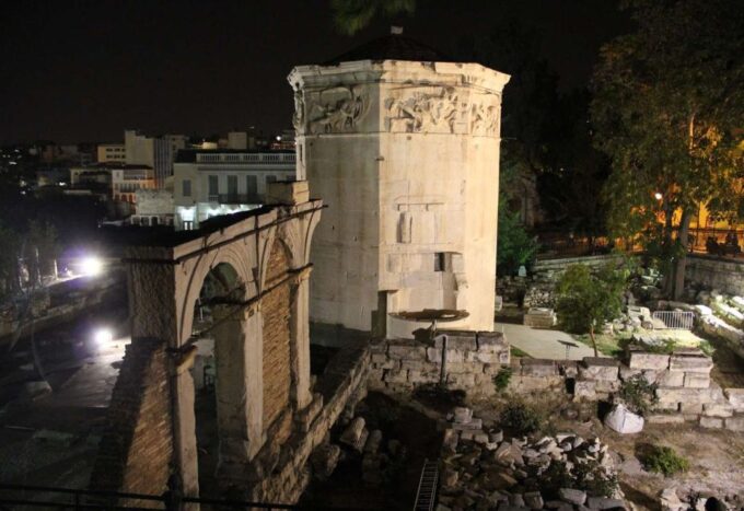 Athens: Evening Private City Walking Tour & 4-Course Dinner - Private Group Excursion