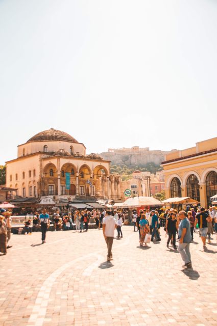 Athens: Express Walk With a Local in 60 Minutes - Duration and Group Size