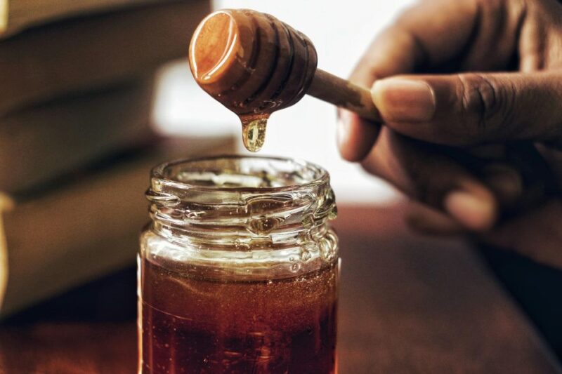 Athens: Greek Honey Tasting at Brettos in Plaka - Tasting Languages and Pricing
