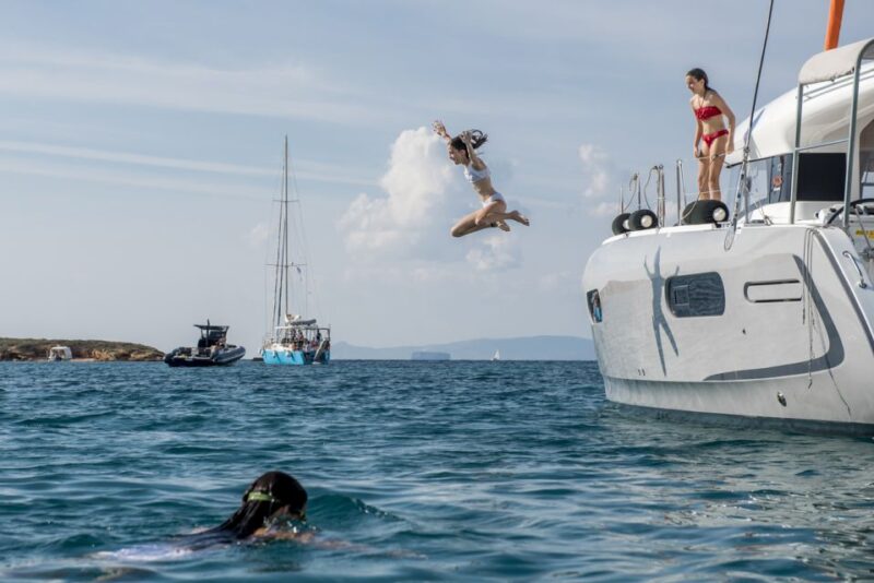Athens: Half-Day Morning Catamaran Cruise - Inclusions and Amenities