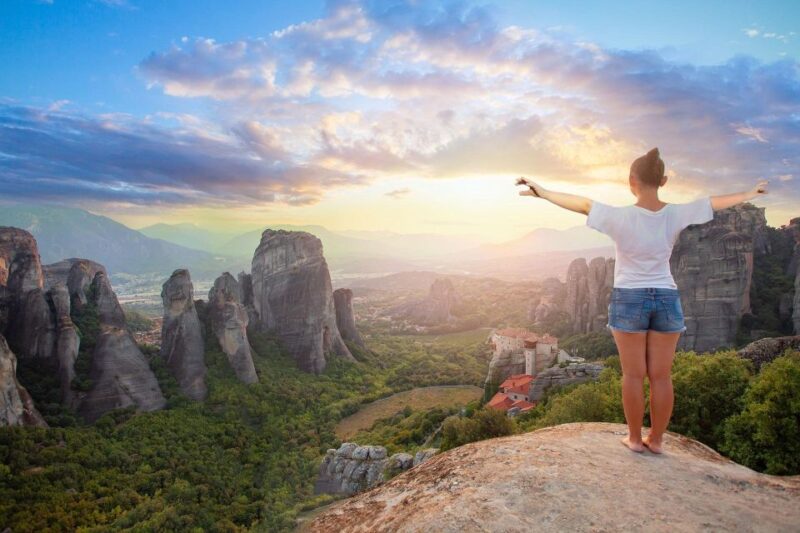 Athens: Meteora Monasteries & Caves Day Trip & Lunch Option - Dress Code and Accessibility
