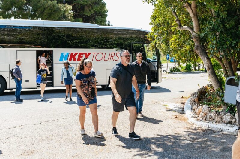 Athens: Mythology of Delphi and Museum Guided Day Tour - Tour Experience