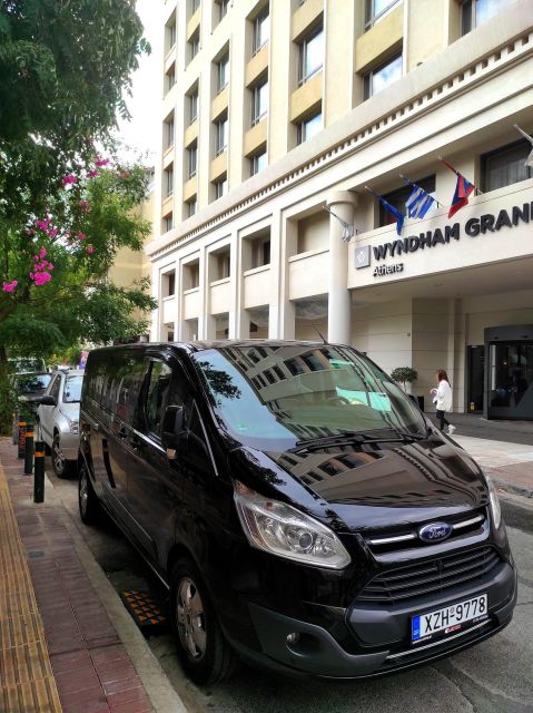 Athens - Piraeus Transfer - Reliable and Comfortable Vehicle