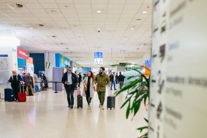 Athens: Private Airport Transfer - Stress-free Commute
