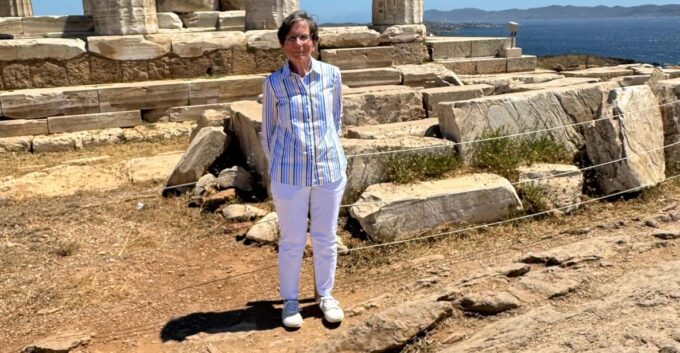 Athens Private Cape Sounio Tour Through the Greek Riviera - Greek Riviera Scenery