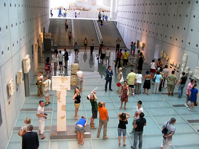 Athens Private Sightseeing Minibus Tour With Lunch - Acropolis and Museum
