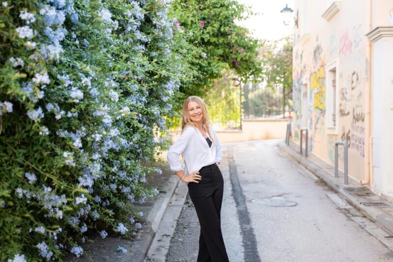Athens: Private Walking Tour With Personal Photographer - Tour Description