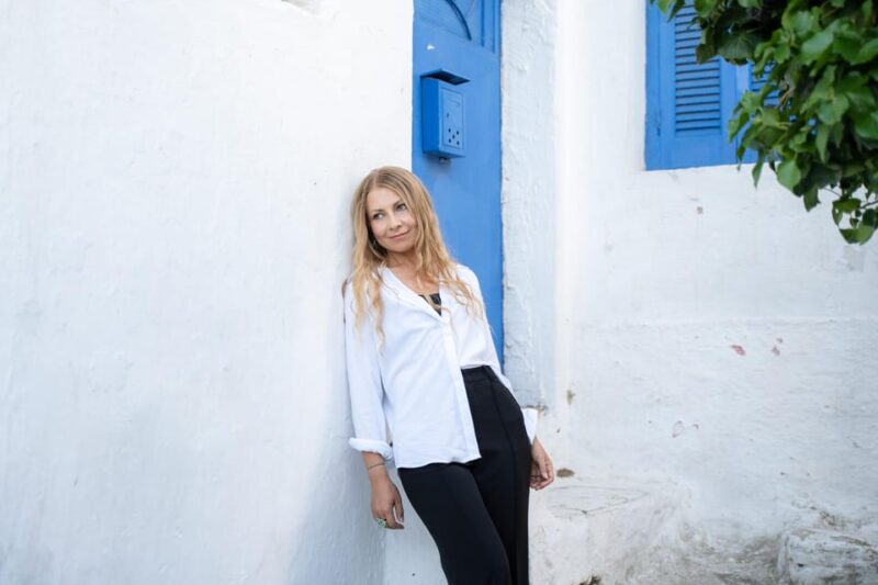 Athens: Private Walking Tour With Personal Photographer - Meeting Point and Availability